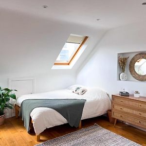 Studio con letto king size